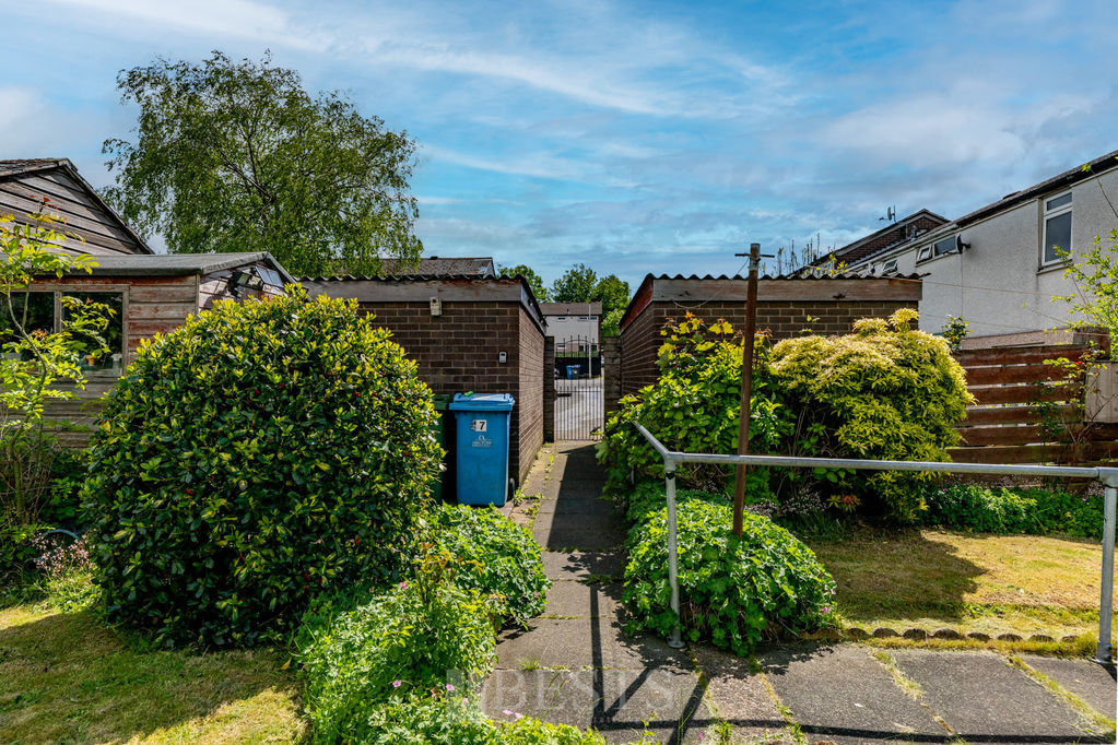The Tithings Halton Brook